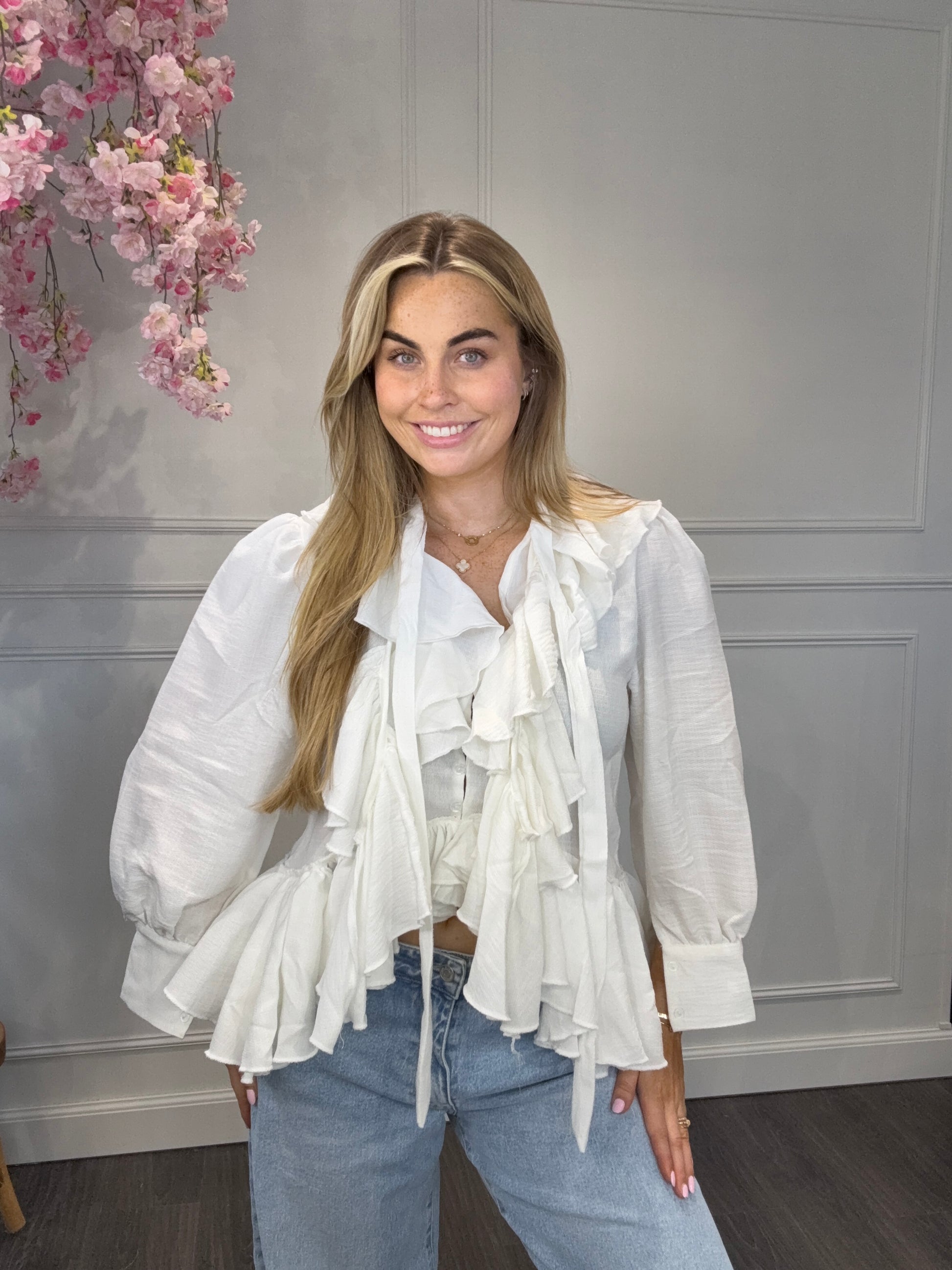 Blouse Romantic Ruffles Wit