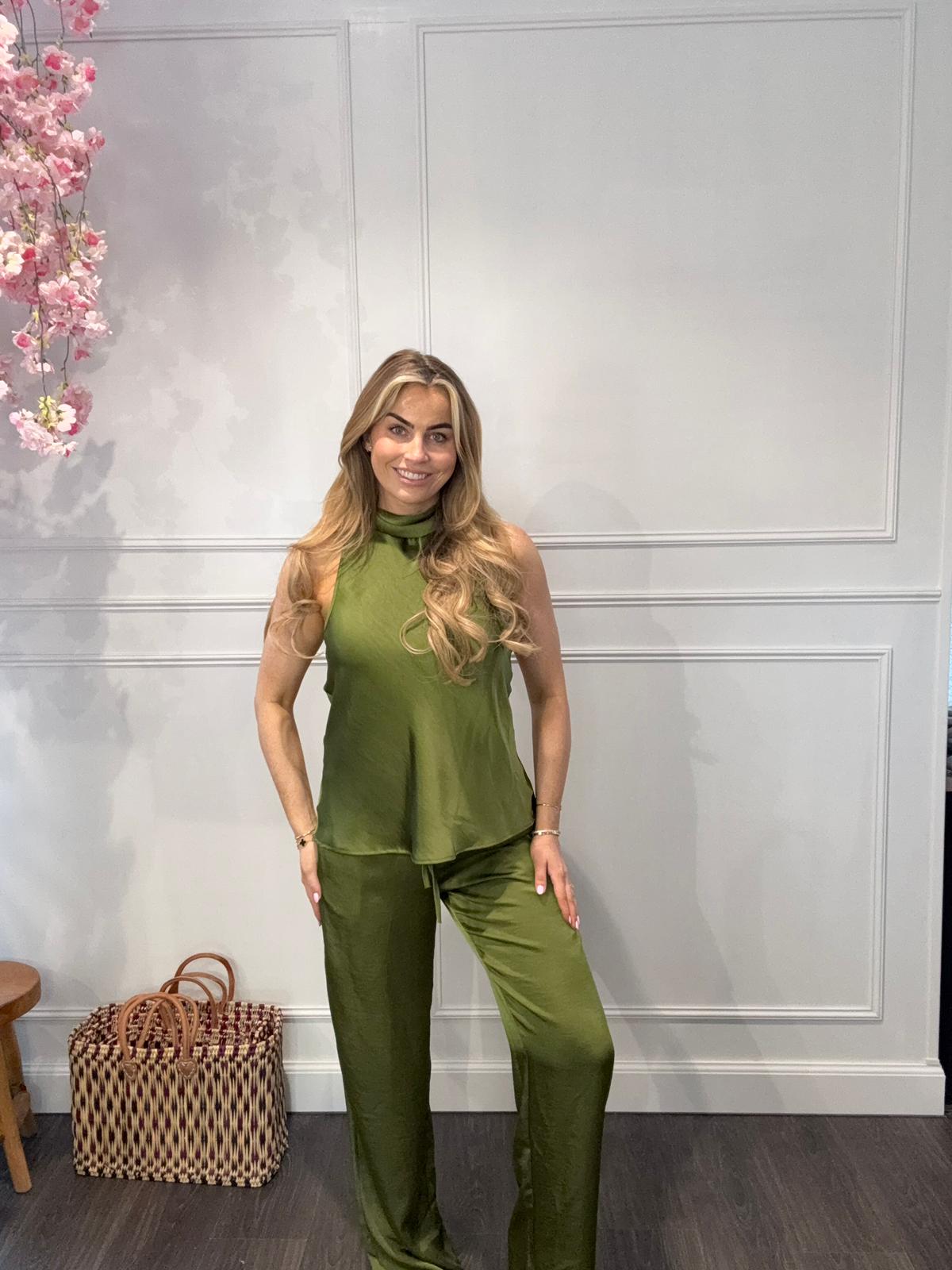 Ambika 2 Delige Silky Set Groen