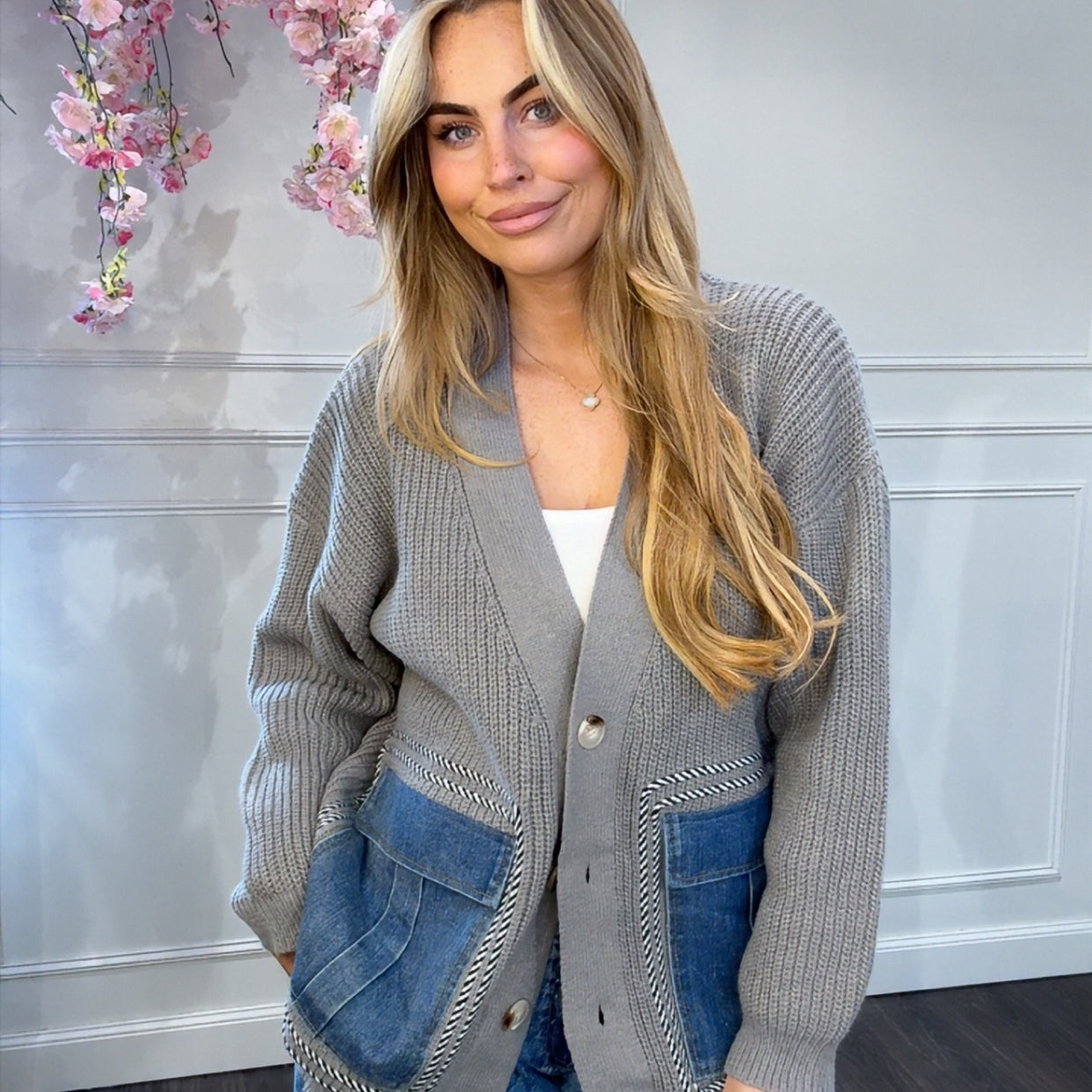 Vest Grijd Grof Met Jeans