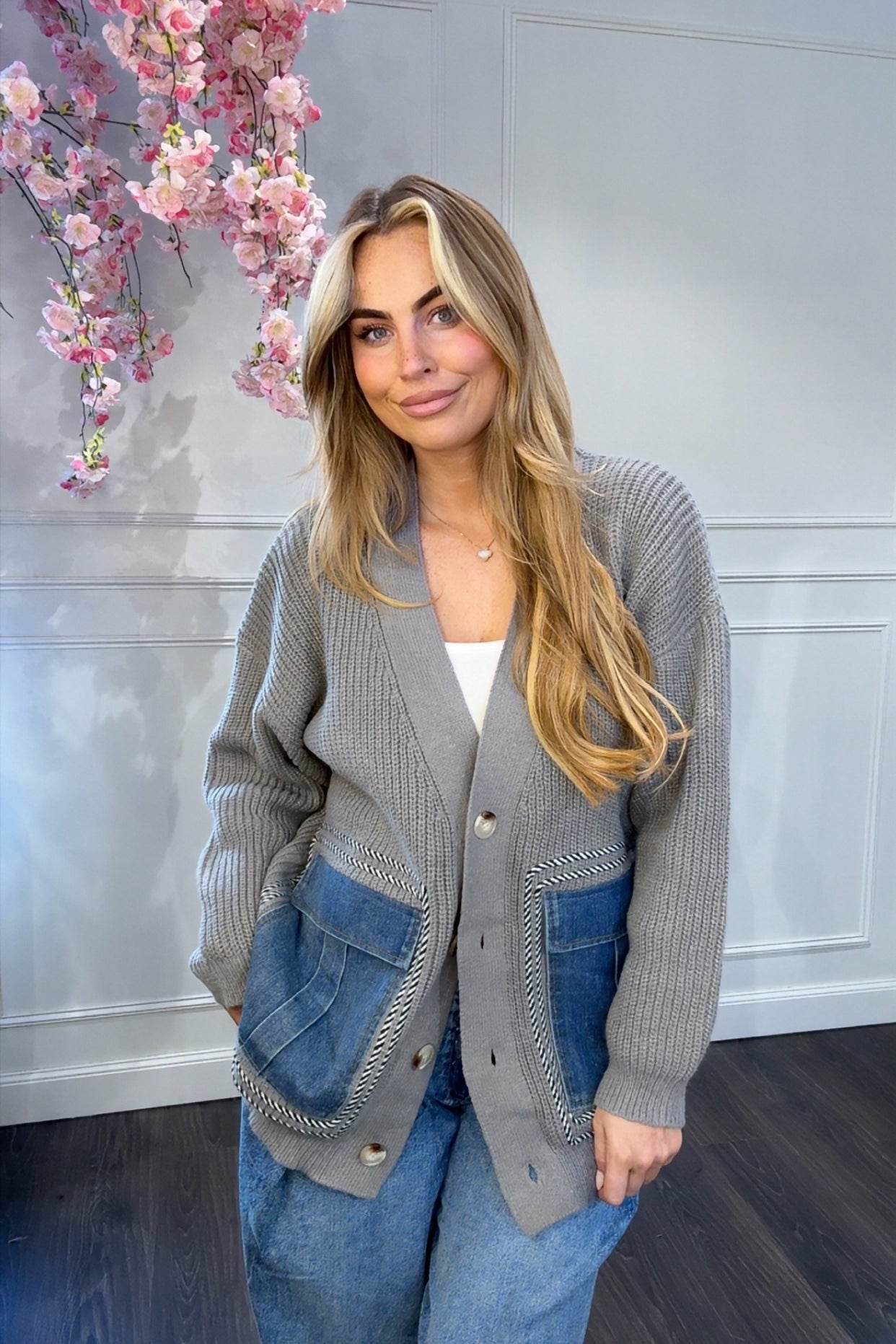 Vest Grijd Grof Met Jeans