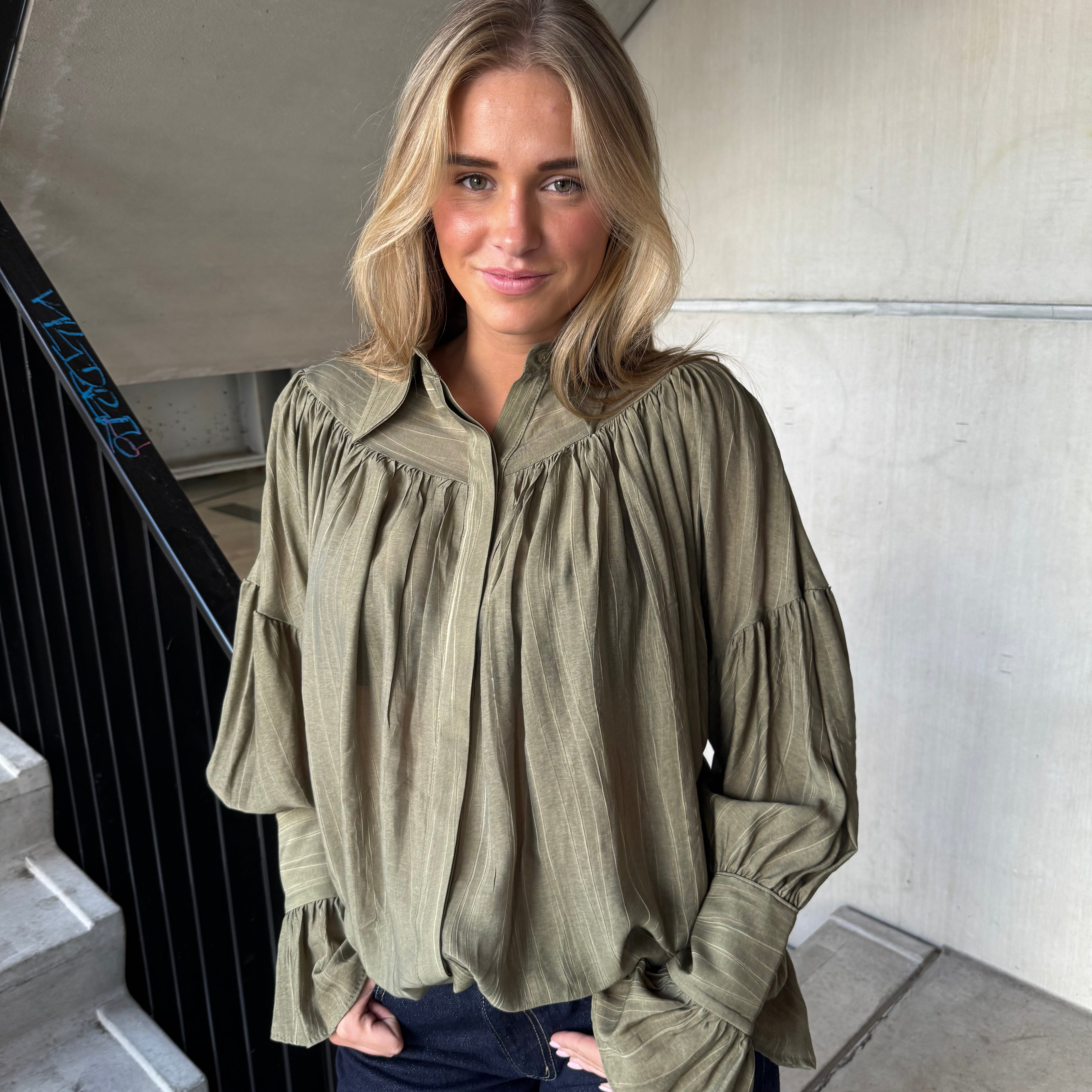 Blouse met Plooien en Mouwdetails Groen