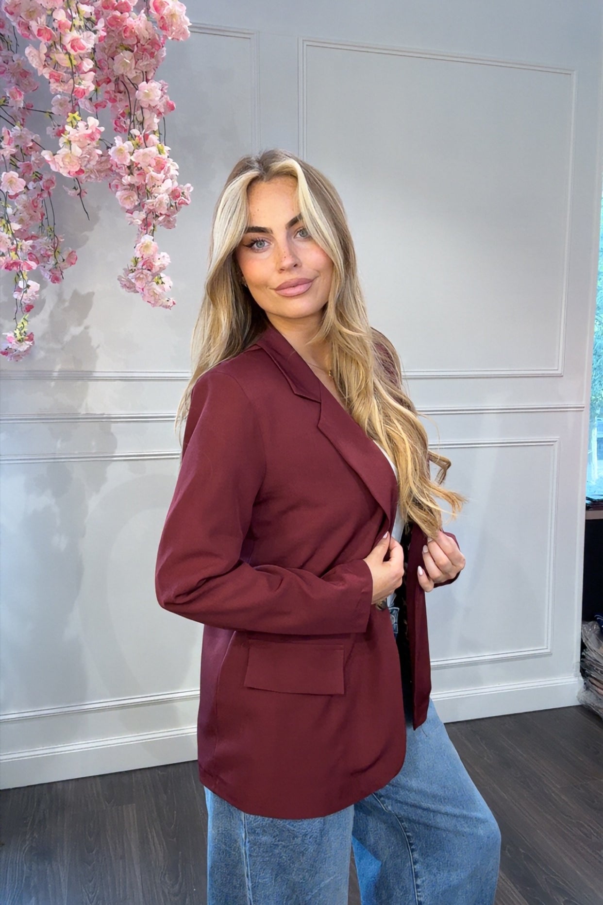 Bordeaux Rode Blazer Met Panter Print Binnenin