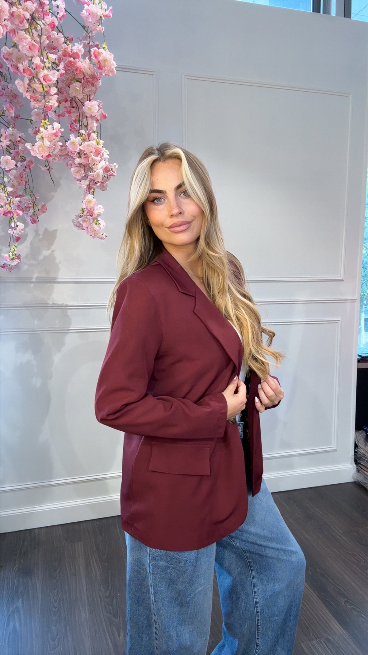 Bordeaux Rode Blazer Met Panter Print Binnenin