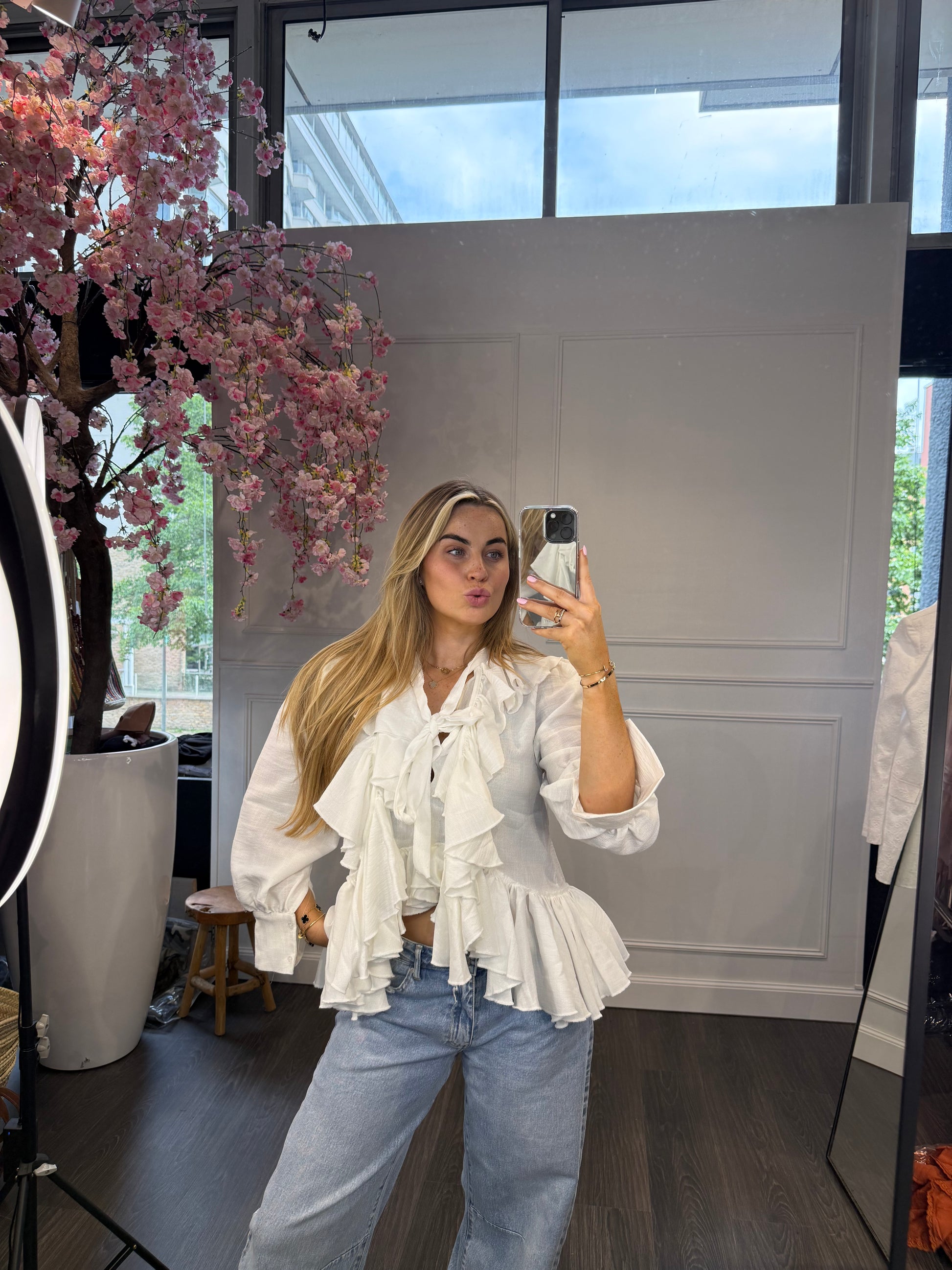 Blouse Romantic Ruffles Wit