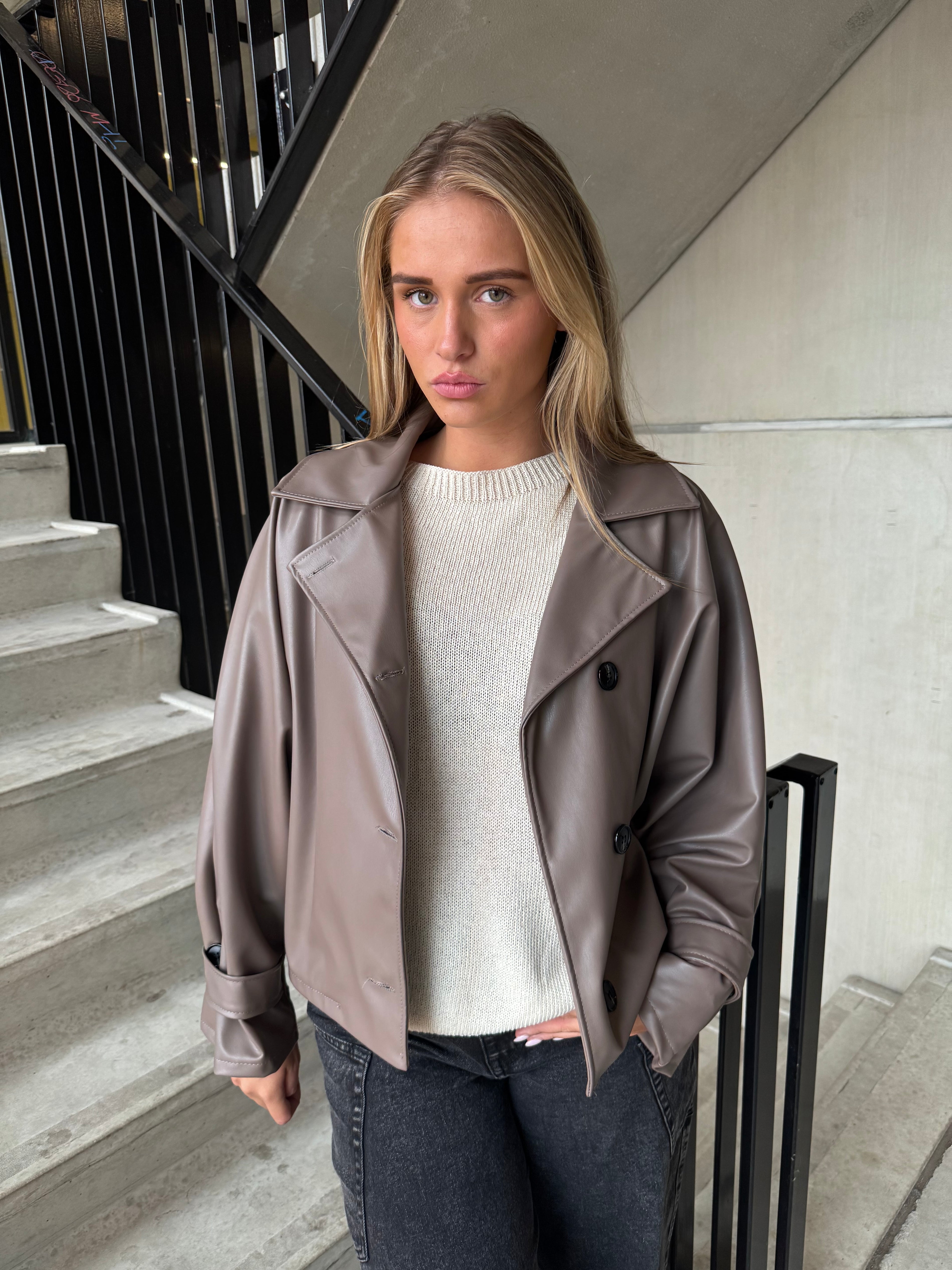 Jasje Pu Taupe