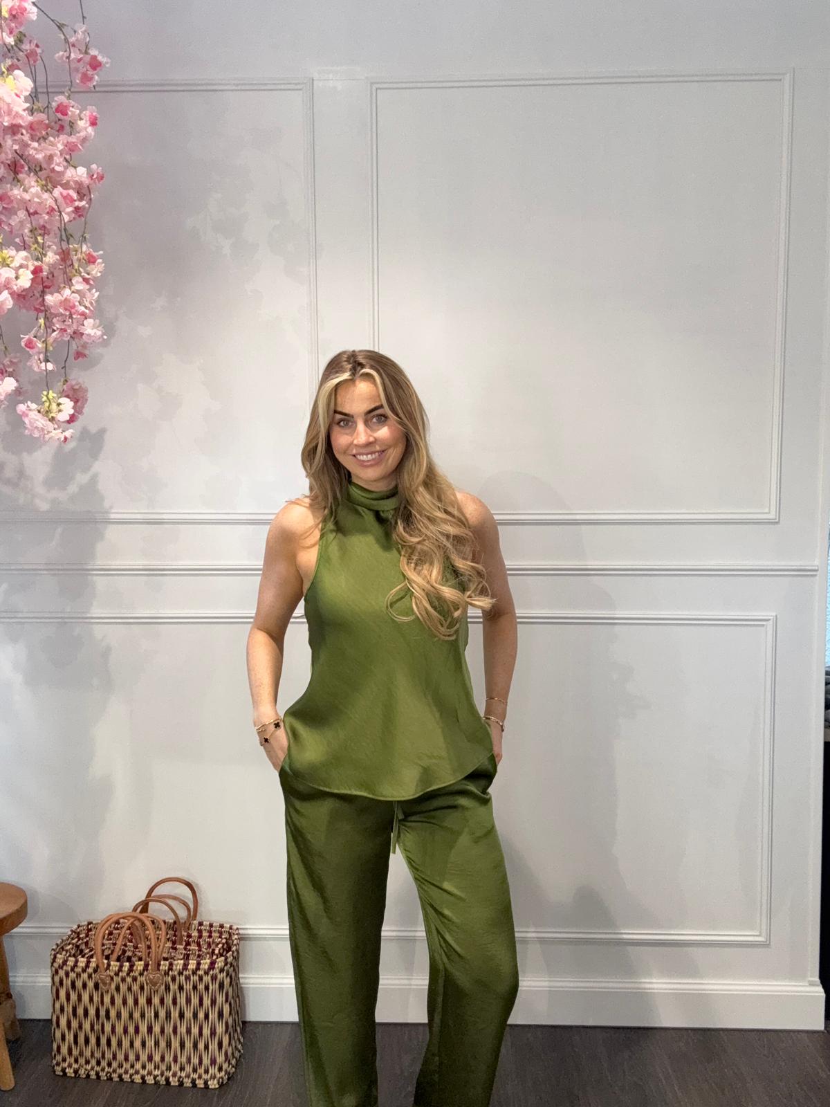 Ambika 2 Delige Silky Set Groen