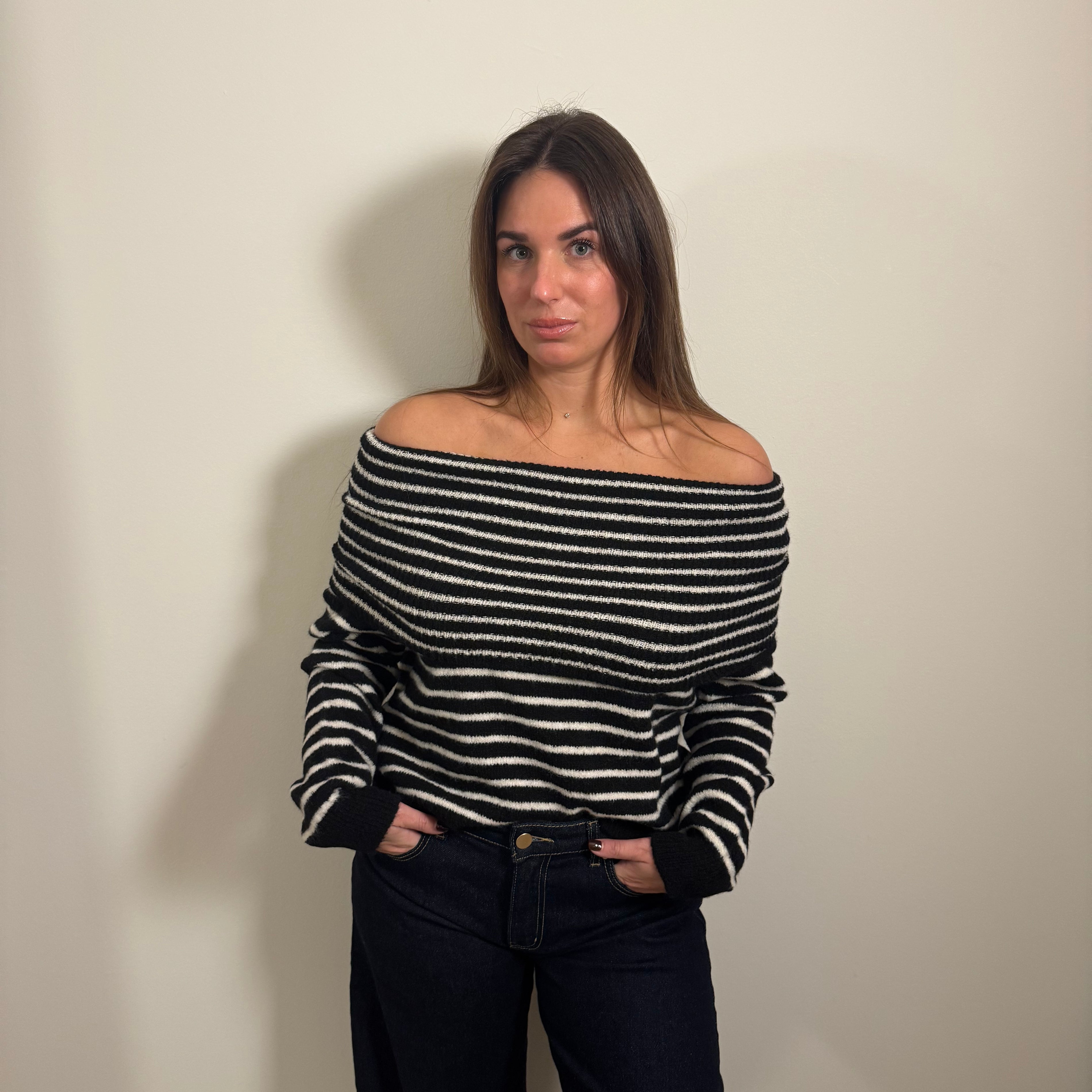 Trui Of Schouder Zwart