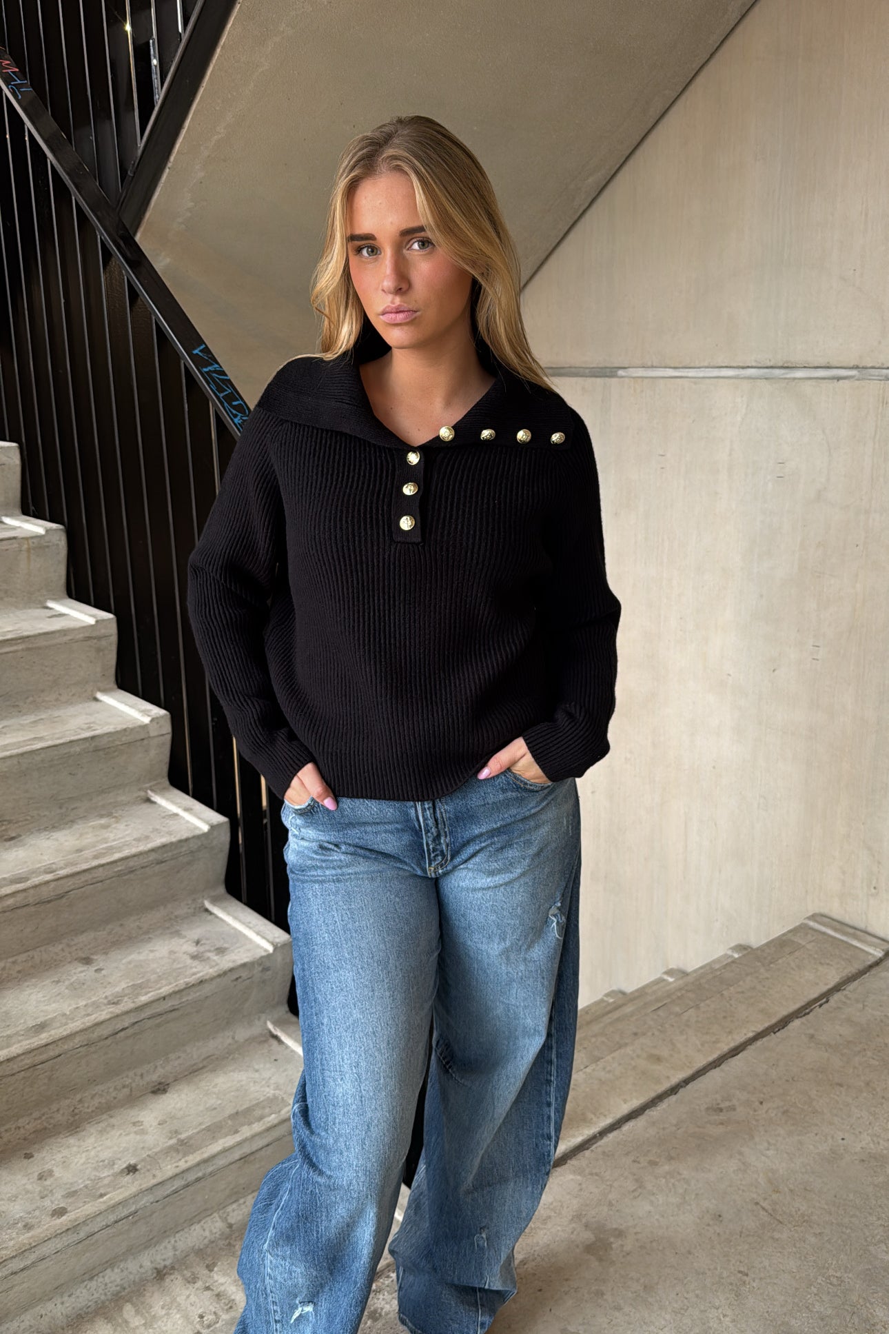 Trui Ambika Jacky Zwart