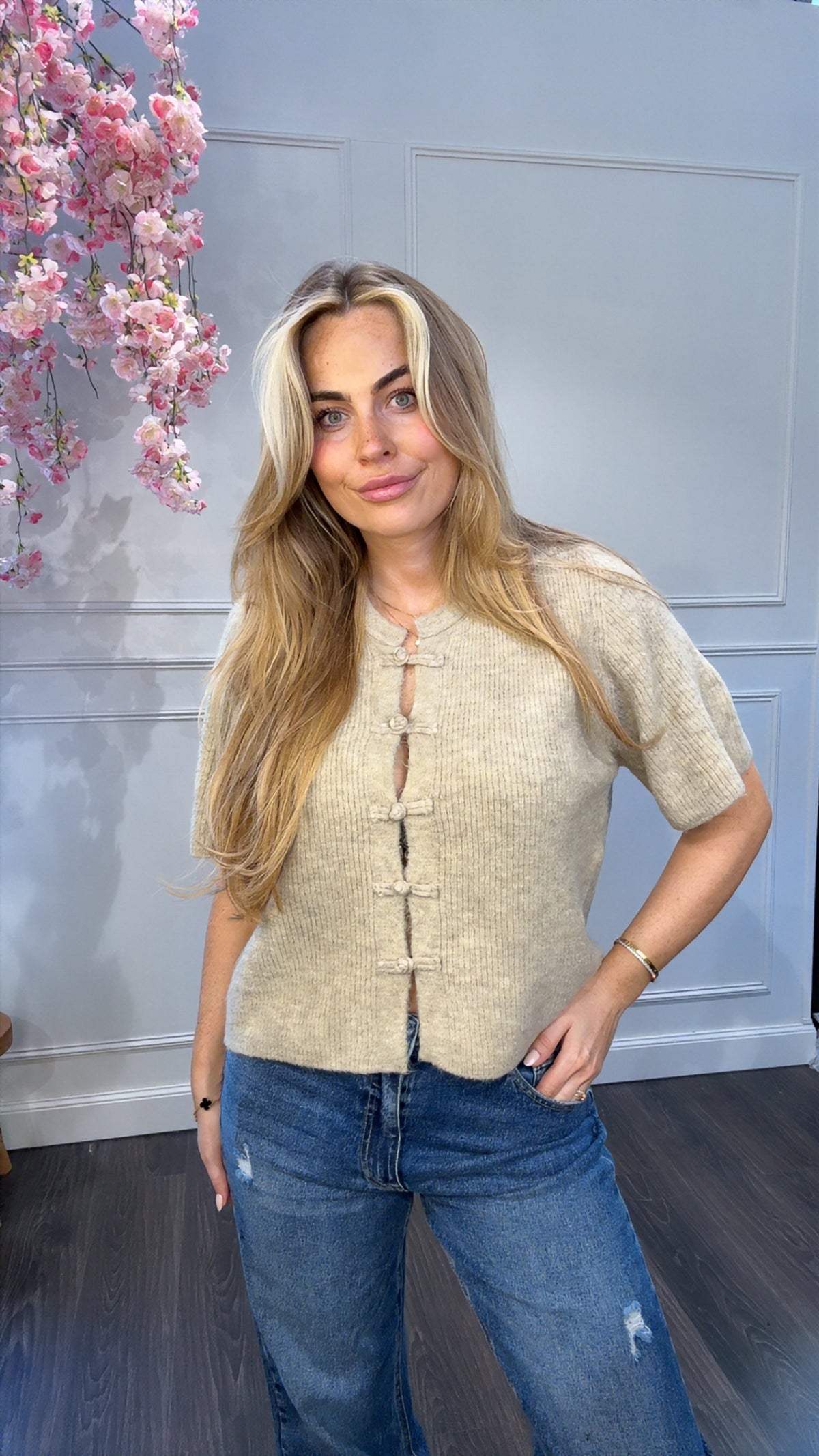 Vest Beige Ambika