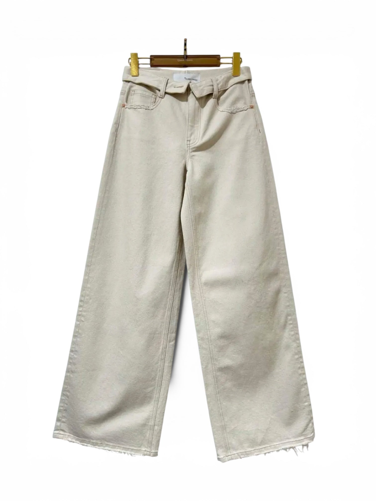 Queen Hearts Jeans Room-Wit