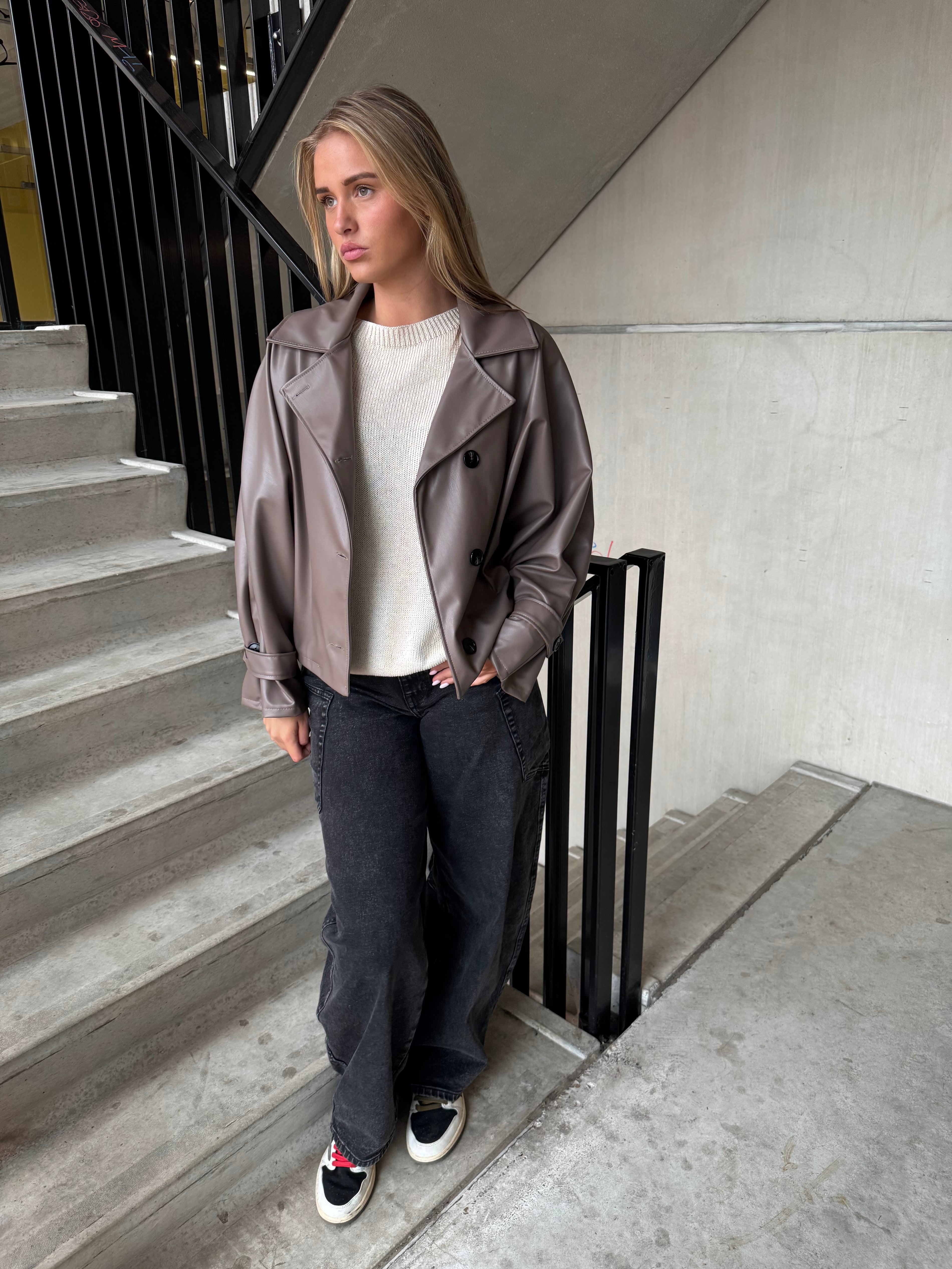 Jasje Pu Taupe