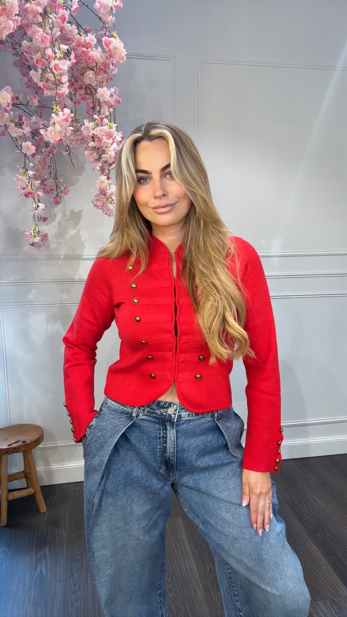 Vest Rood Gouden Knopen Lana
