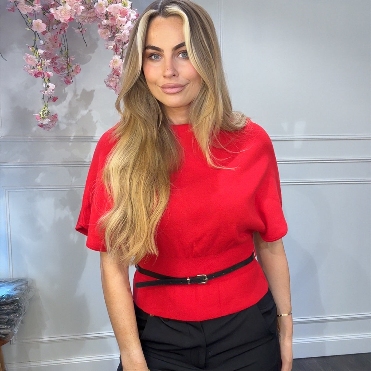 Top Trui Rood Met Riem Anna