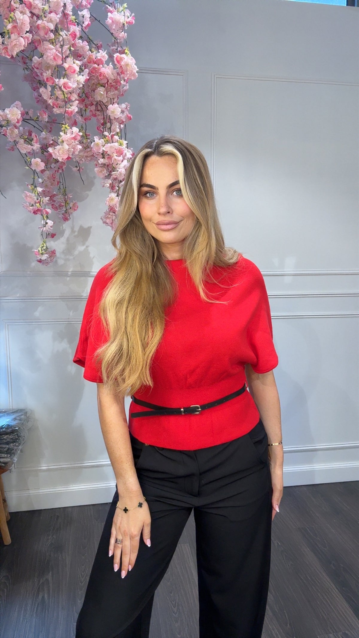 Top Trui Rood Met Riem Anna