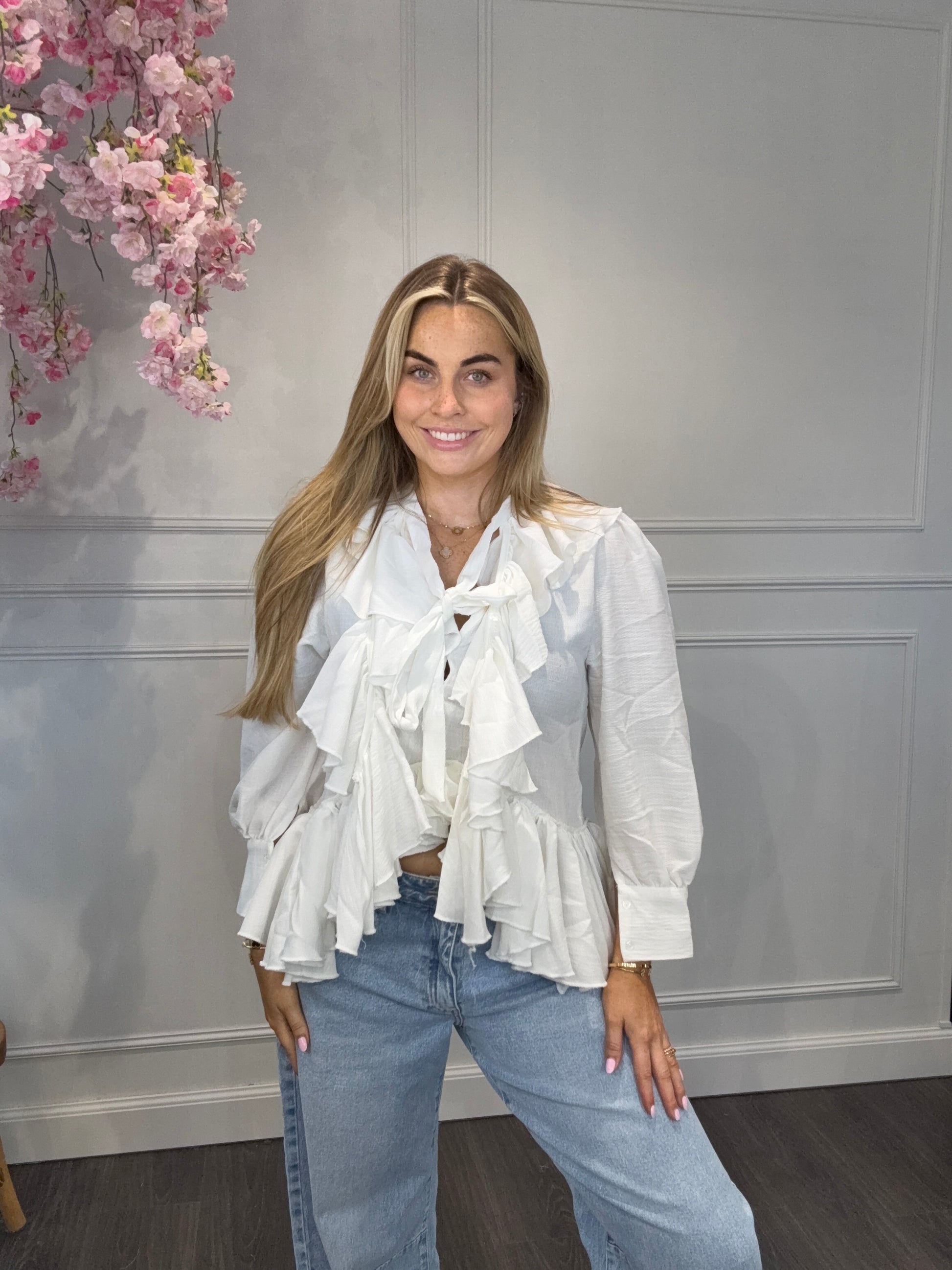 Blouse Romantic Ruffles Wit