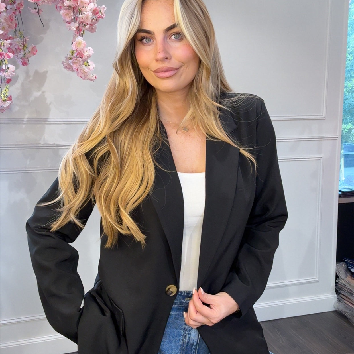 Zwarte Blazer Met Panter Binnenin