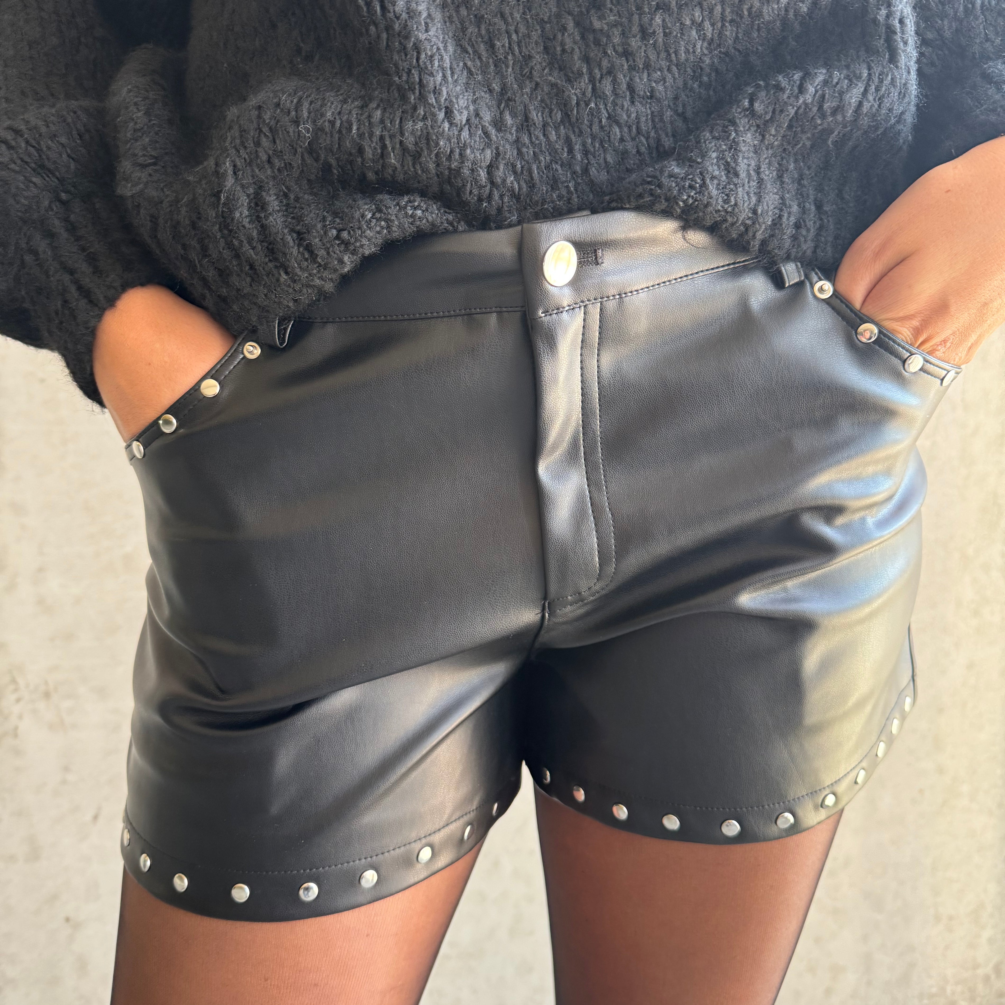 Shorts Ambika Zwart