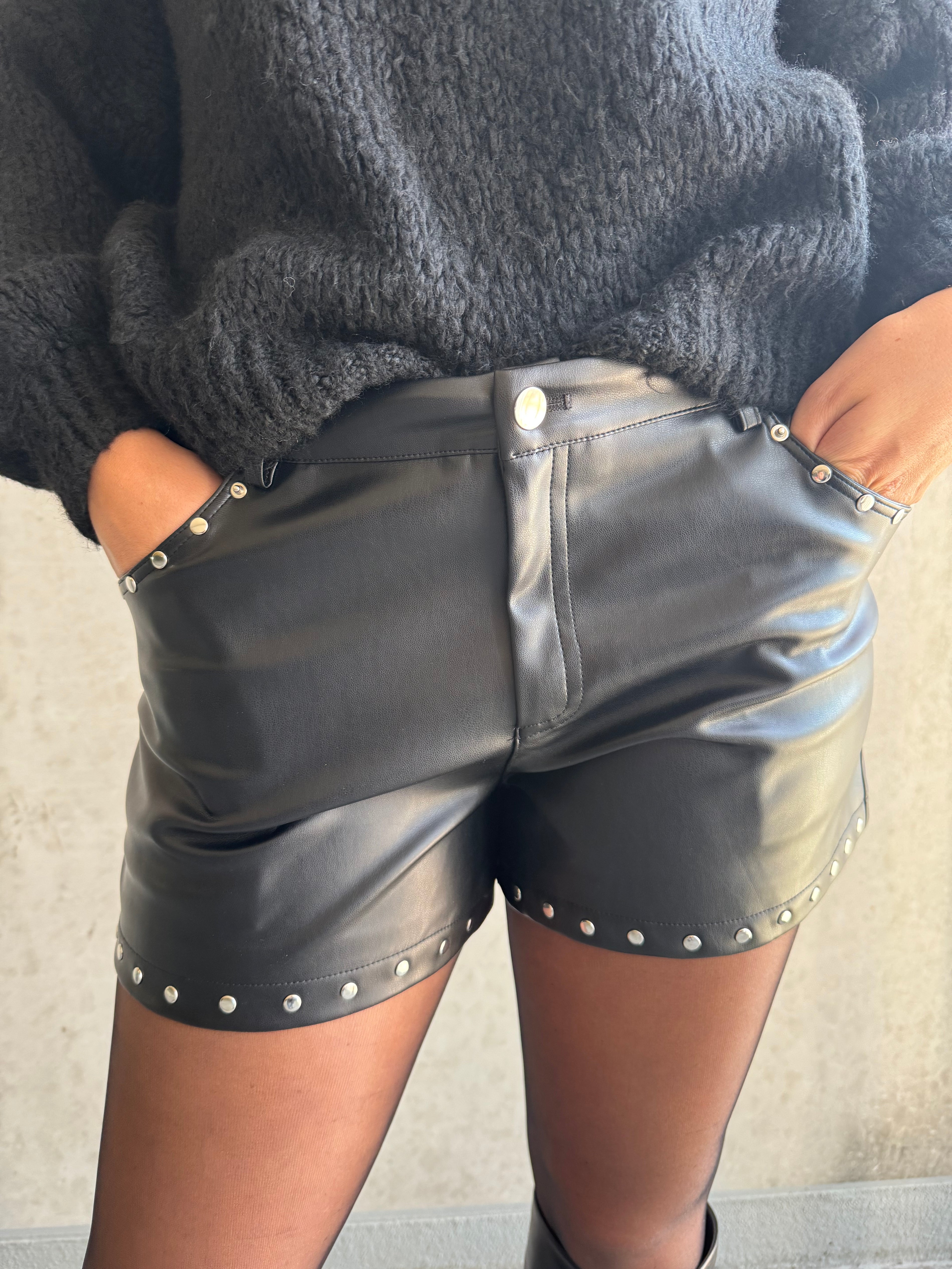 Shorts Ambika Zwart