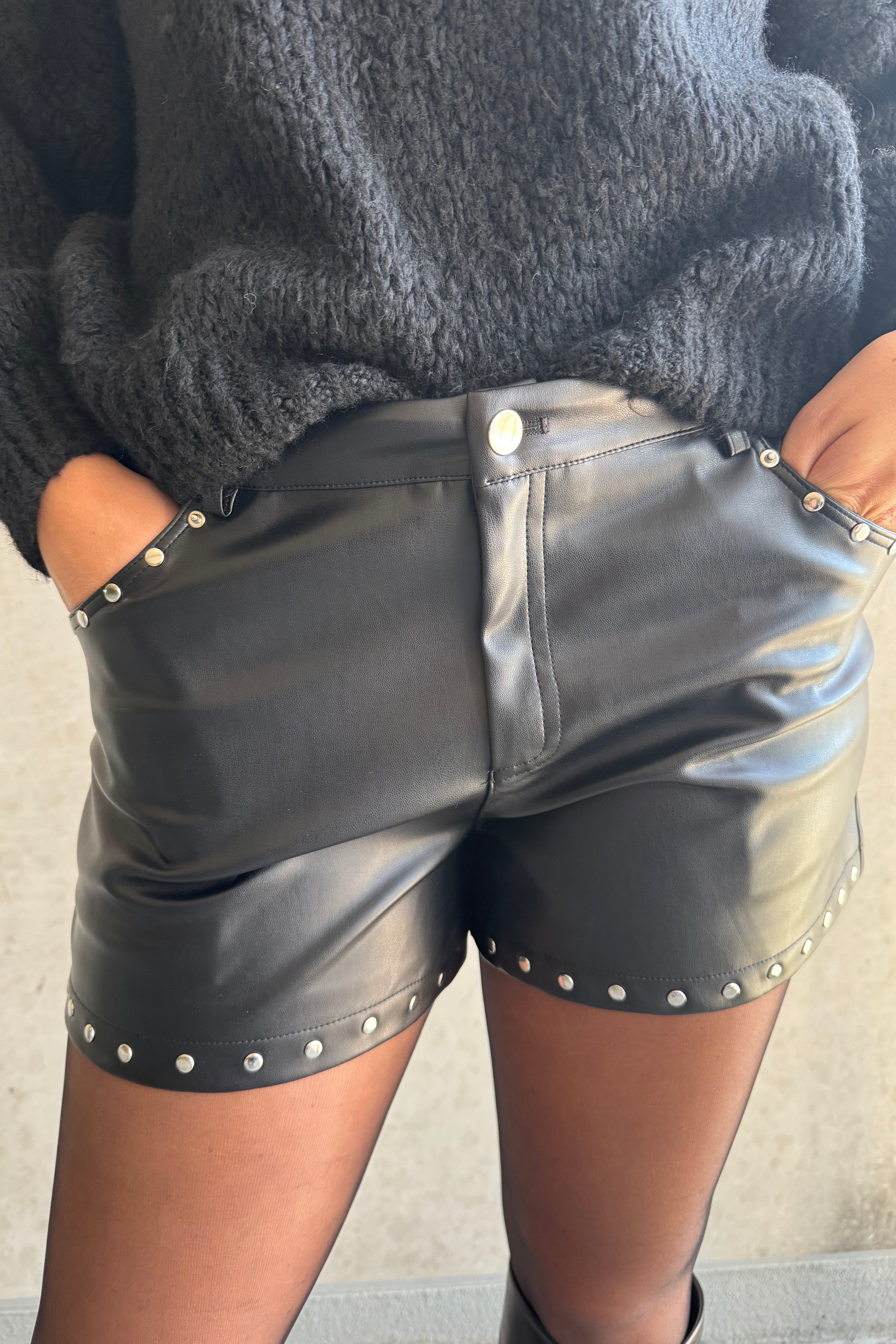 Shorts Ambika Zwart