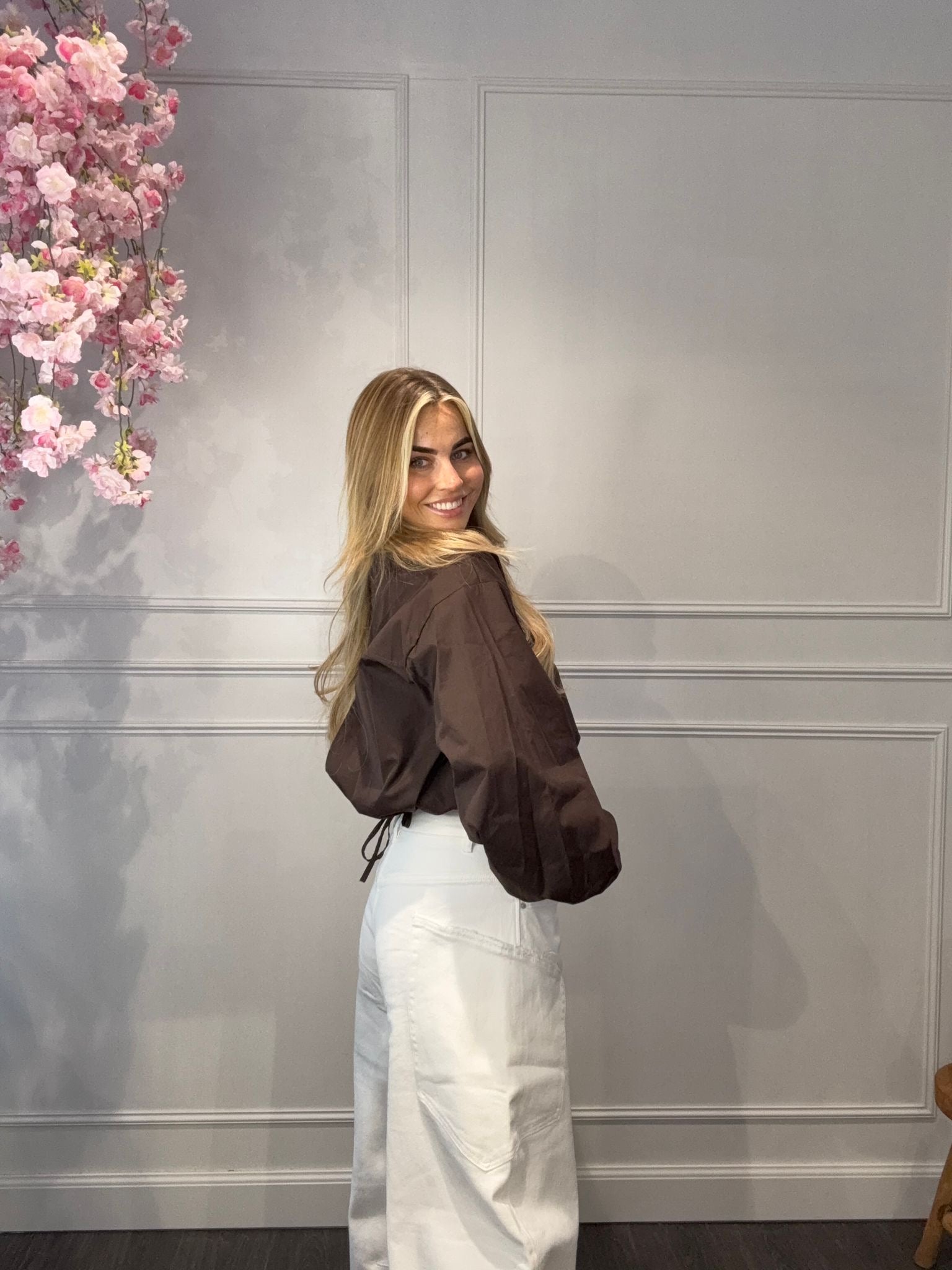 Blouse Cropped Bruin met Koord