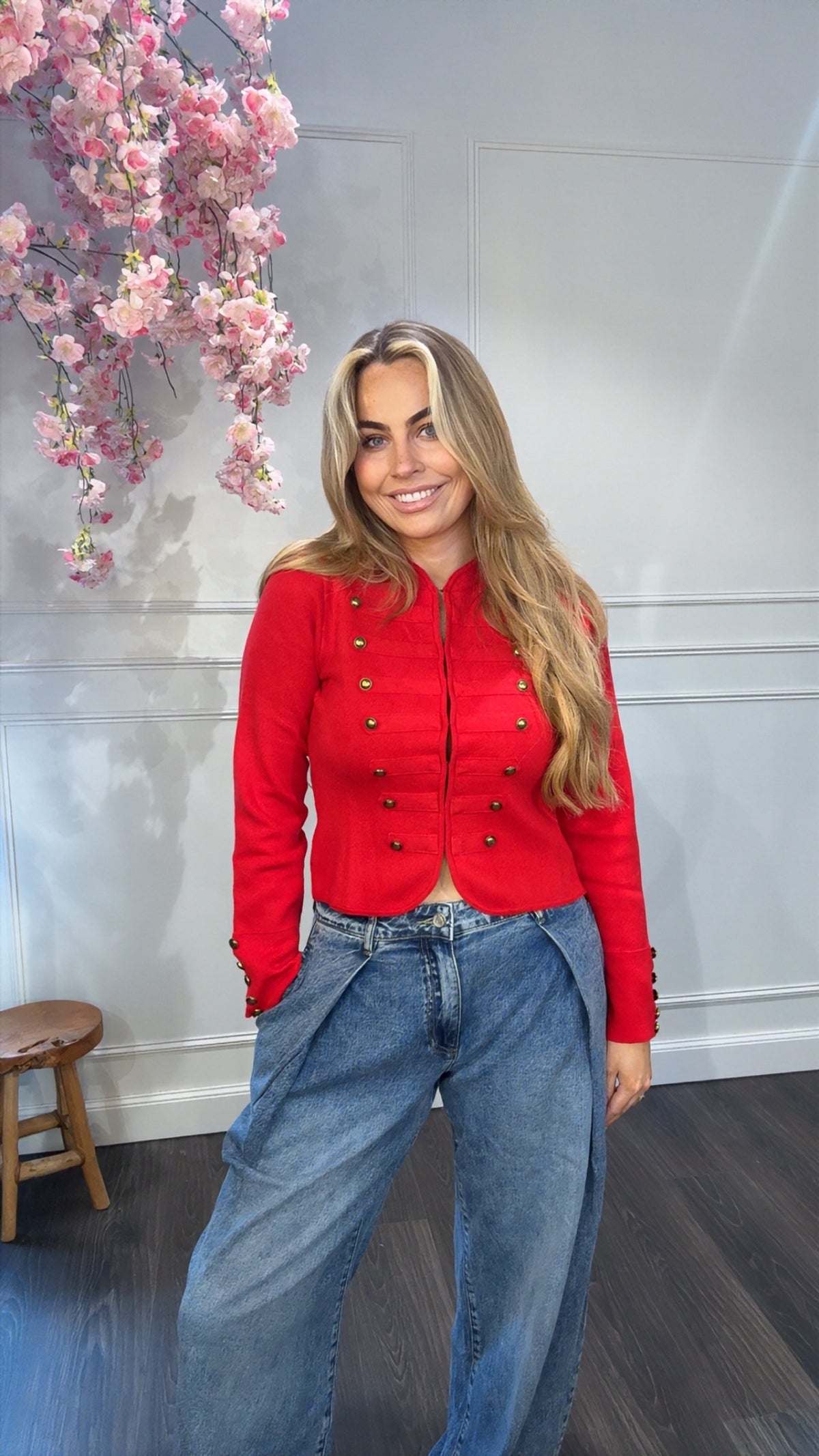 Vest Rood Gouden Knopen Lana