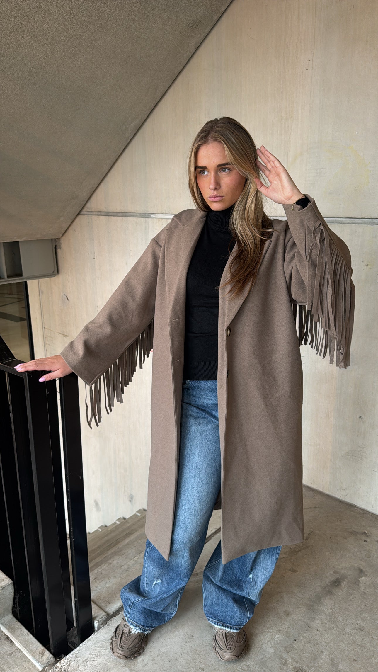 Jas Fringe Revival Taupe