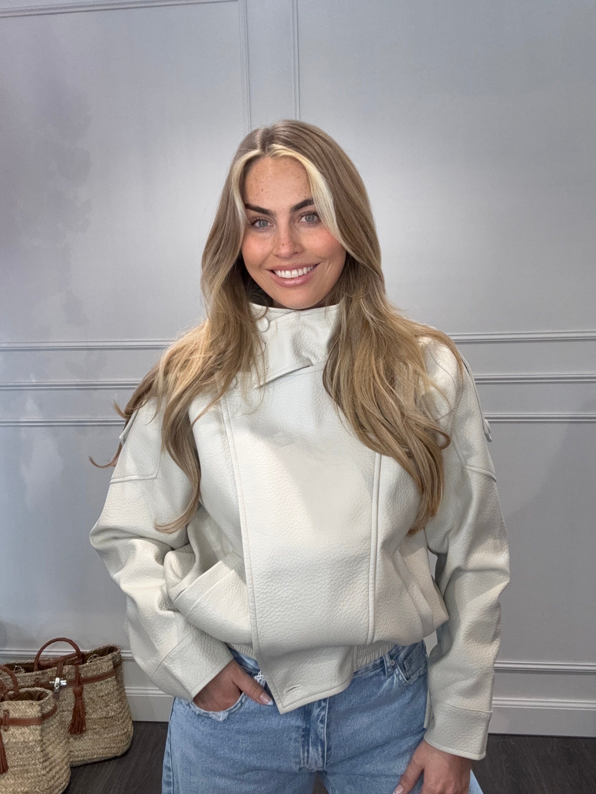 Jasje  Ambika Vegan Leer Beige