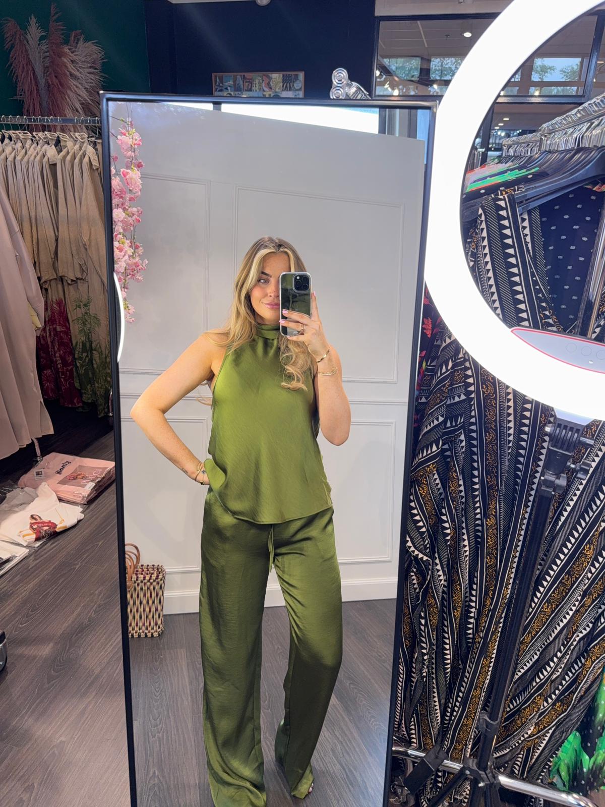 Ambika 2 Delige Silky Set Groen
